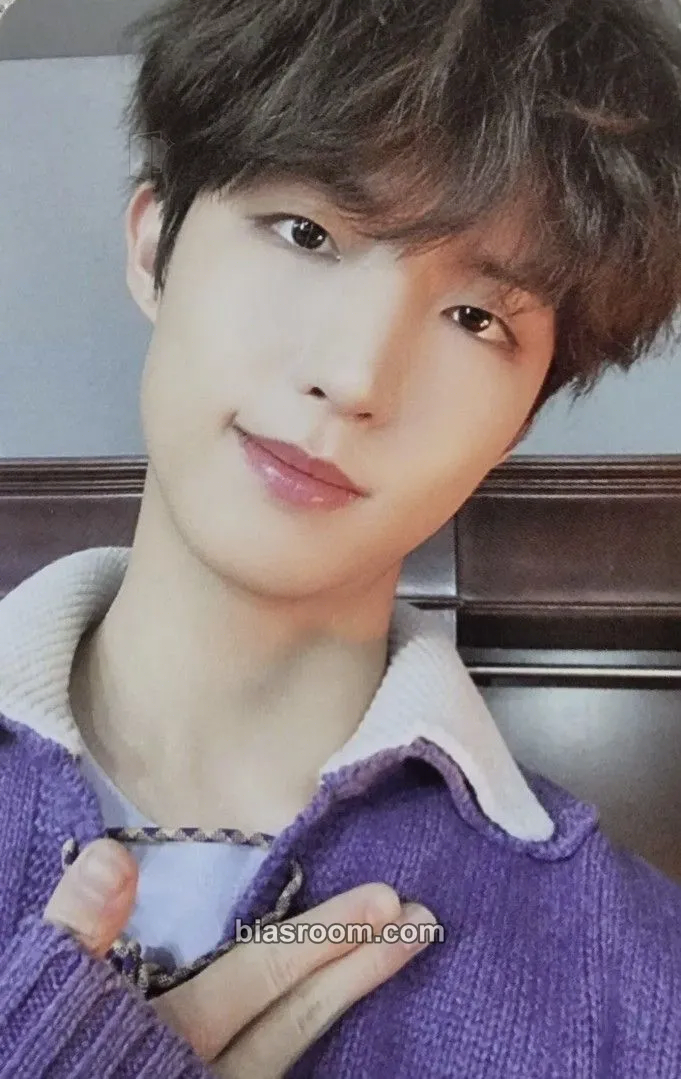 Jun Han Hello, World! Photocard - Xdinary Heroes - Xdinary Heroes K-pop photocard