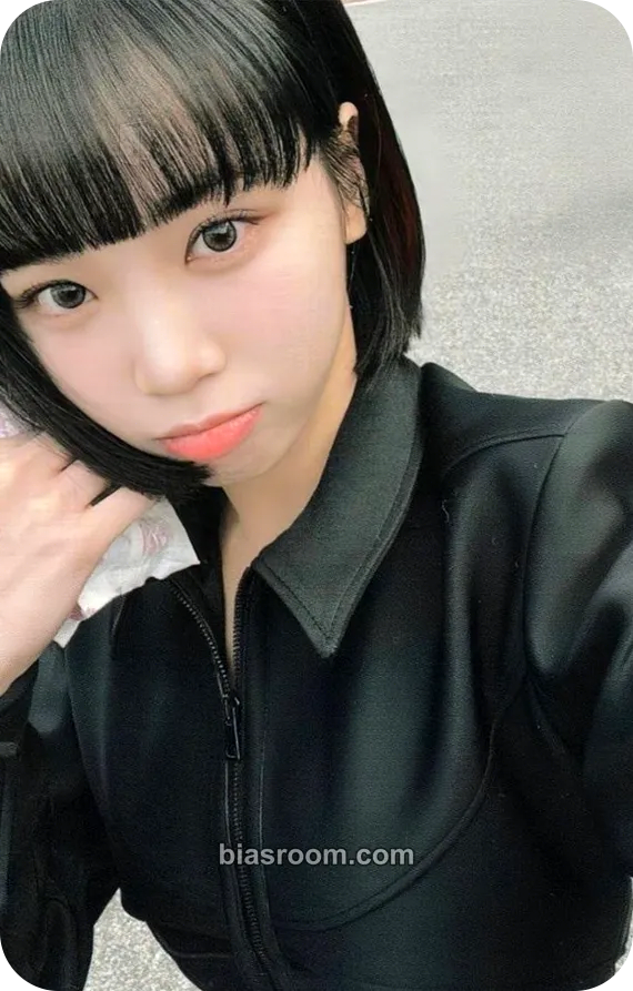 Kim Chaewon FEARLESS Photocard - LE SSERAFIM - LE SSERAFIM K-pop photocard