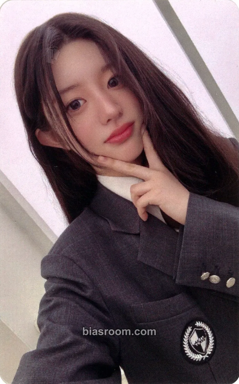 Minju SUPER REAL ME Photocard - ILLIT - ILLIT K-pop photocard