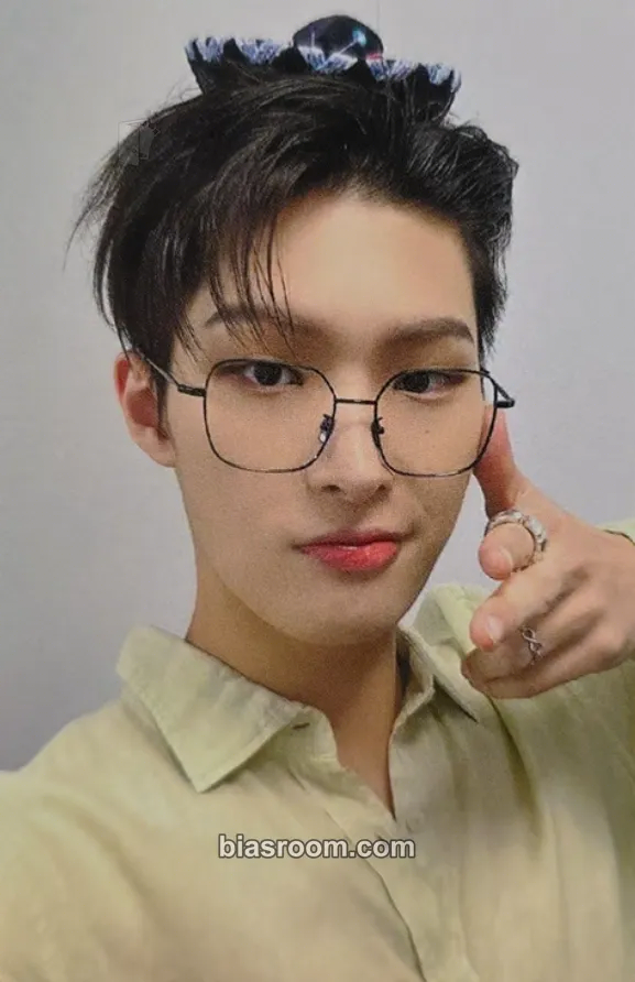 Mingi Golden Hour : Part 1 Work to Live Ver. Photocard - ATEEZ - ATEEZ K-pop photocard