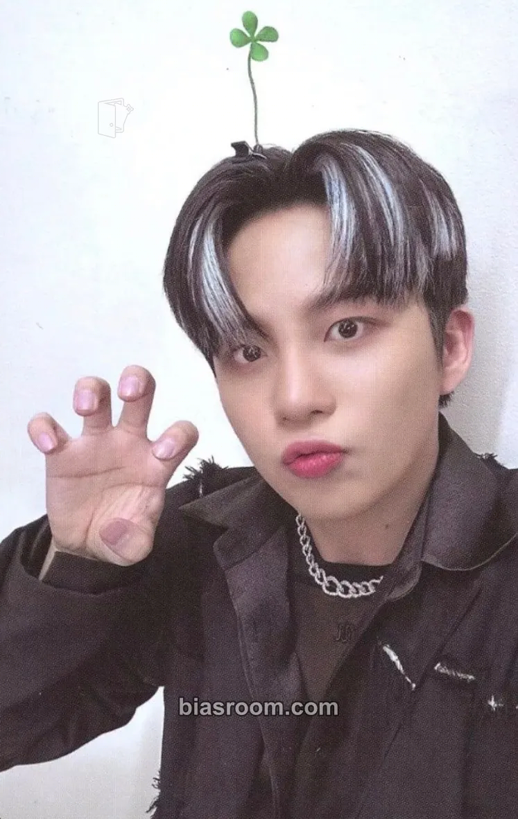 Jongho THE WORLD EP.2 : OUTLAW Photocard - ATEEZ - ATEEZ K-pop photocard