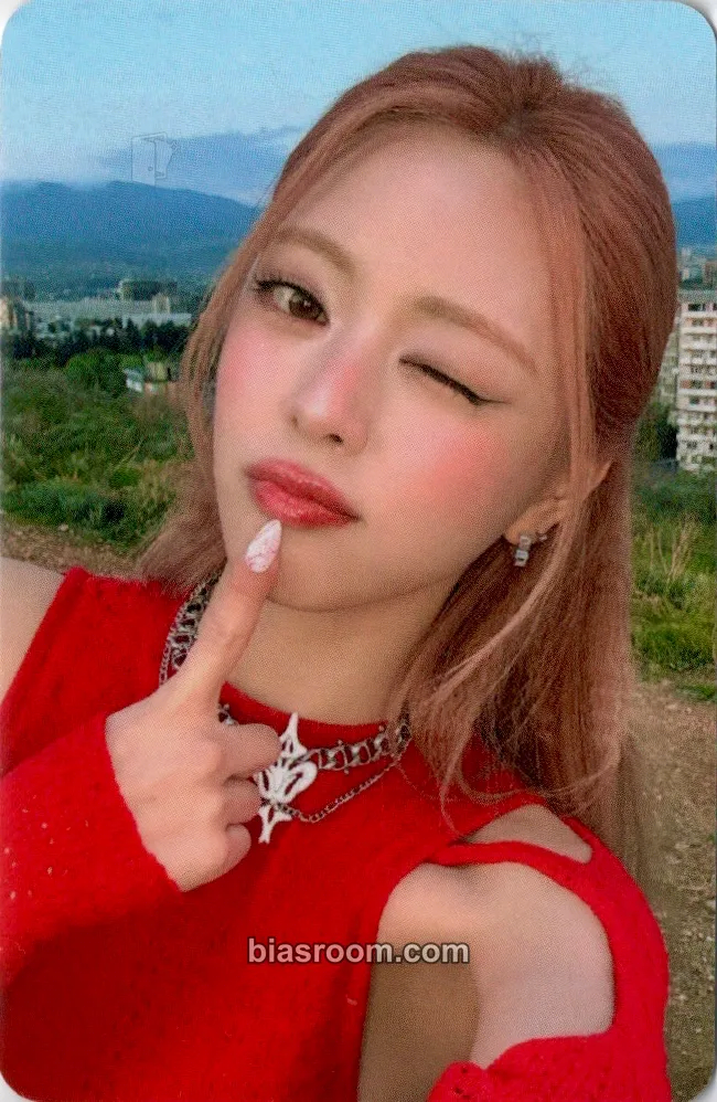 Yuna Girls Will Be Girls Photocard - ITZY - ITZY K-pop photocard