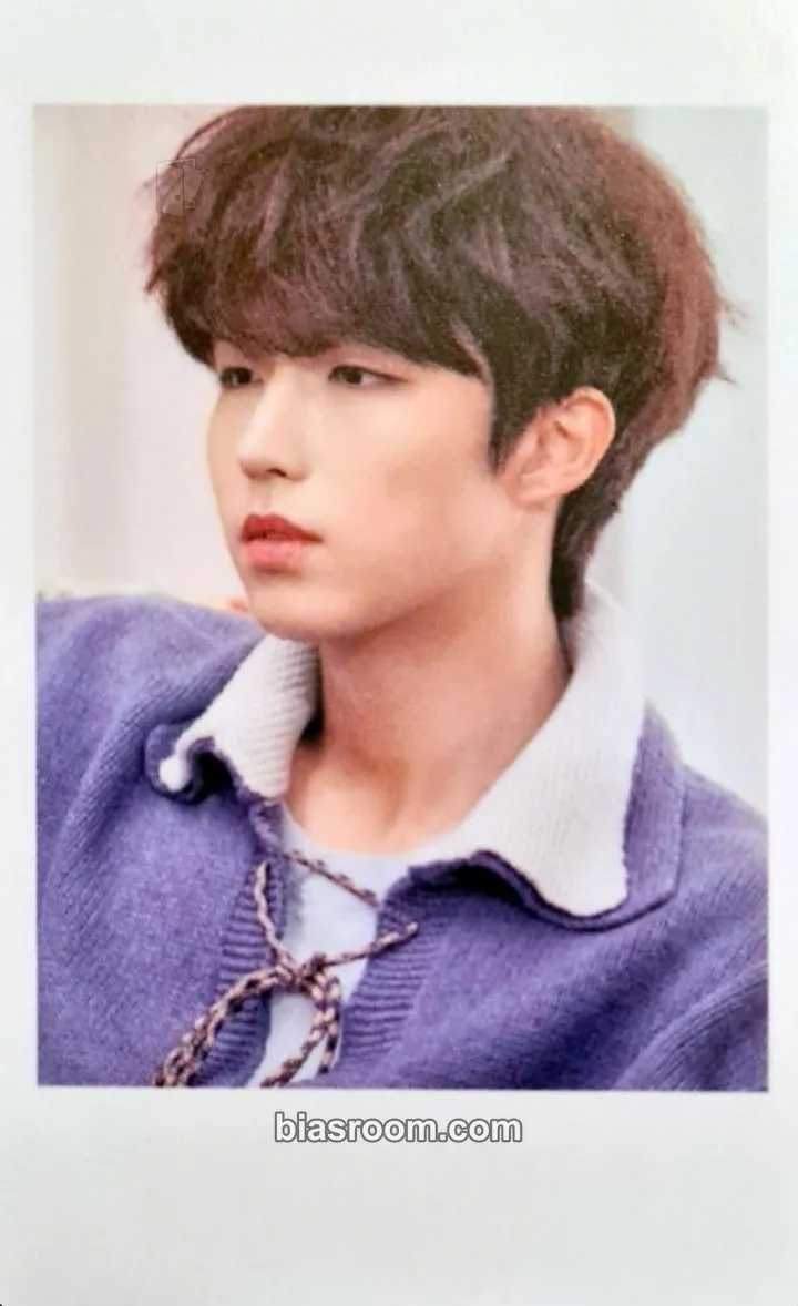 Jun Han Hello, World! Photocard - Xdinary Heroes - Xdinary Heroes K-pop photocard