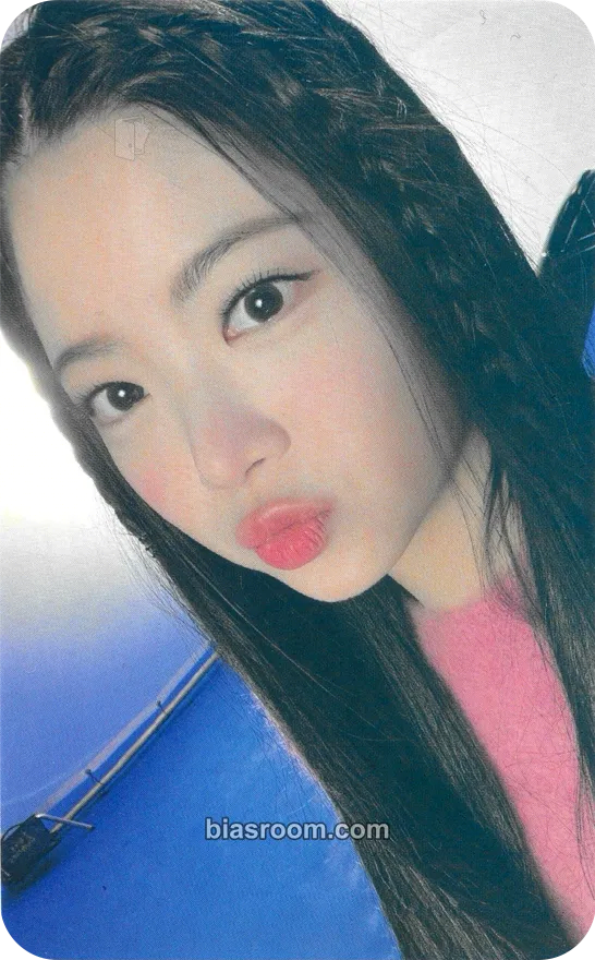 Hong Eunchae FEARLESS Photocard - LE SSERAFIM - LE SSERAFIM K-pop photocard