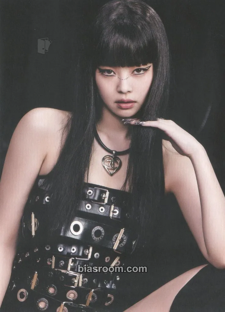 Jennie BORN PINK Photocard - BLACKPINK - BLACKPINK K-pop photocard