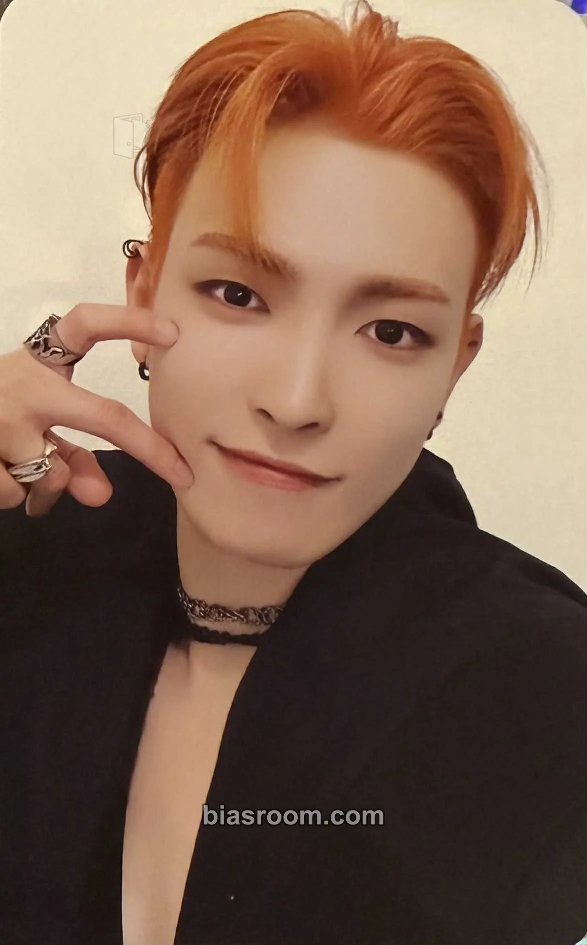 Hongjoong GOLDEN HOUR : Part.1 Photocard - ATEEZ - ATEEZ K-pop photocard