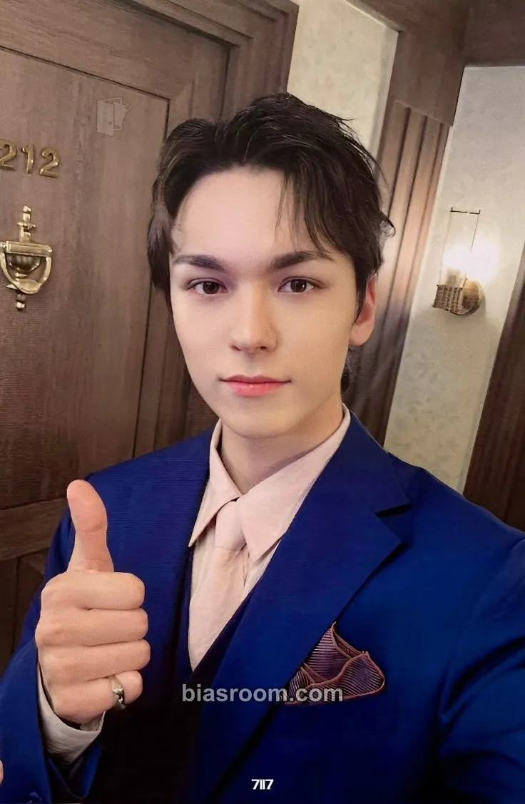 Vernon Spill the Feels Photocard - SEVENTEEN - SEVENTEEN K-pop photocard