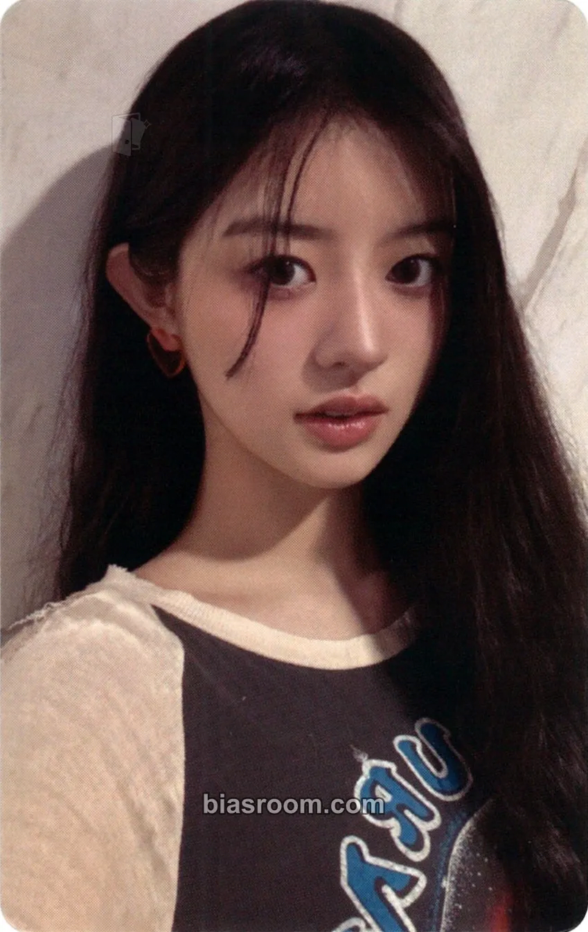 Minju SUPER REAL ME Photocard - ILLIT - ILLIT K-pop photocard