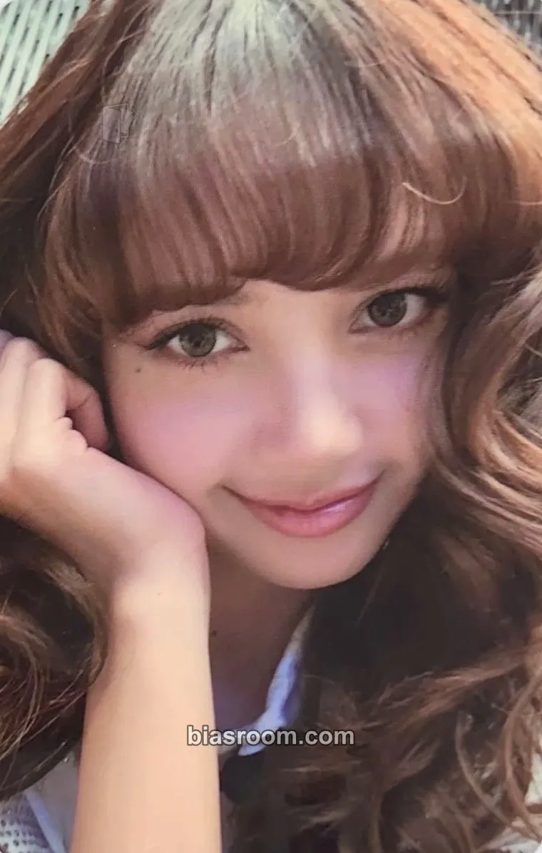 Lisa Alter Ego (Lisa solo) Photocard - BLACKPINK - BLACKPINK K-pop photocard
