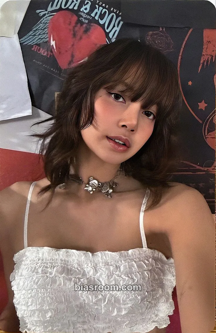 Lisa Alter Ego (Lisa solo) Photocard - BLACKPINK - BLACKPINK K-pop photocard