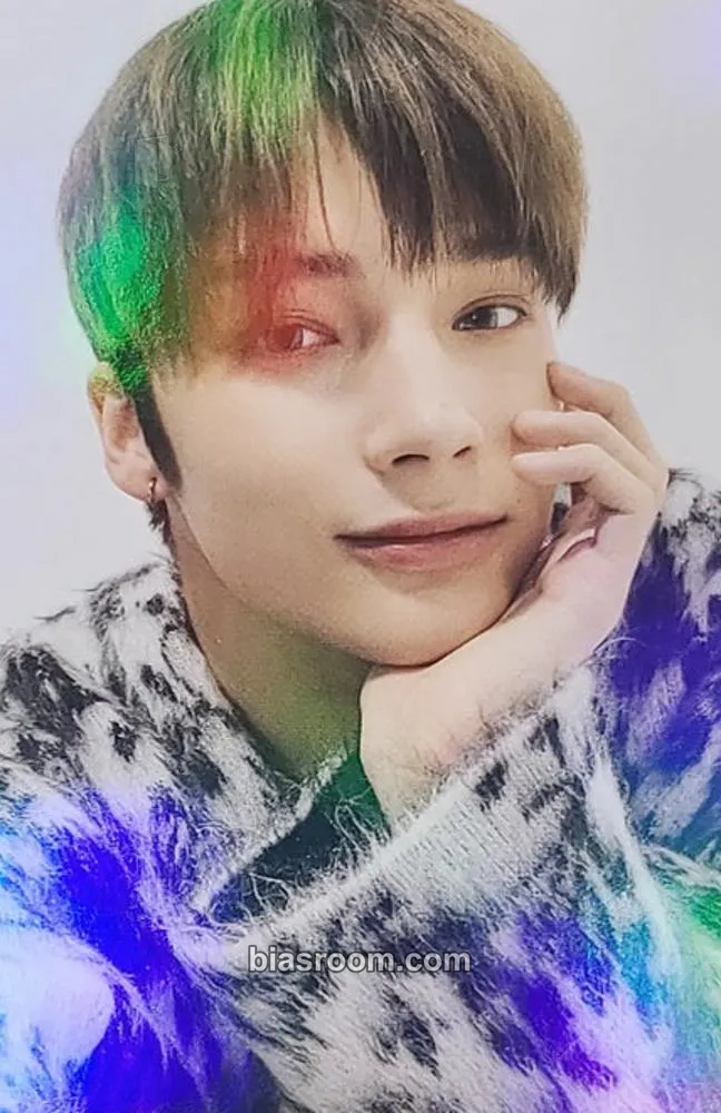 Huening Kai Minisode 2: Thursday's Child Photocard - TOMORROW X TOGETHER - TOMORROW X TOGETHER K-pop photocard
