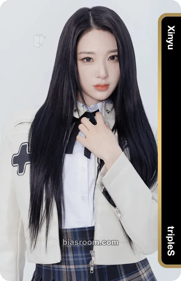 Xinyu Assemble24 Photocard - tripleS - tripleS K-pop photocard