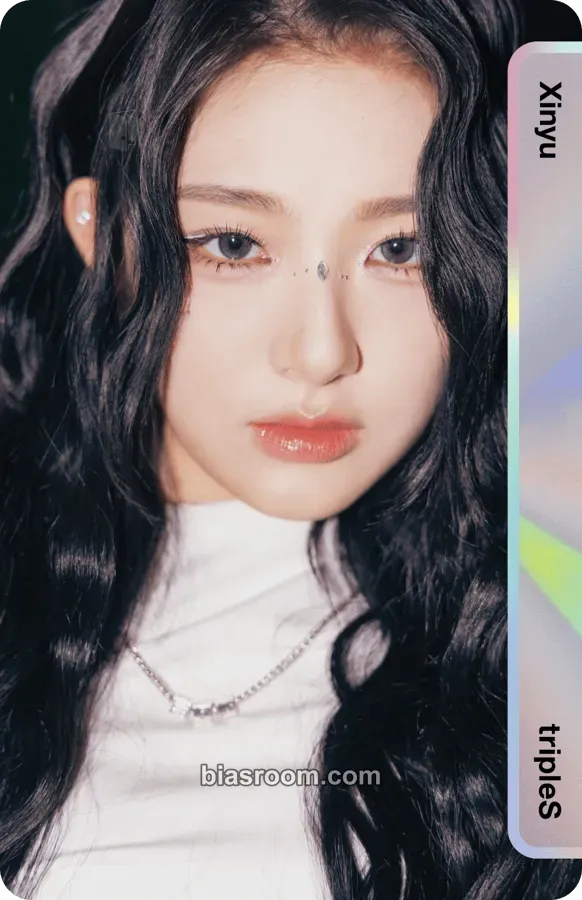 Xinyu Assemble24 Photocard - tripleS - tripleS K-pop photocard