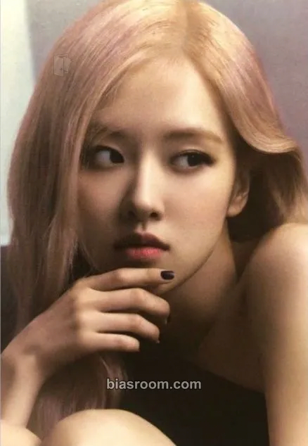 Rosé 2022 Welcoming Collection Photocard - BLACKPINK - BLACKPINK K-pop photocard