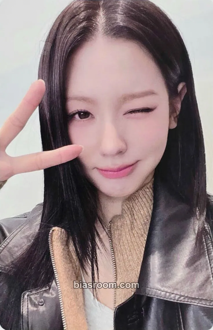 Miyeon We are Photocard - i-dle - i-dle K-pop photocard
