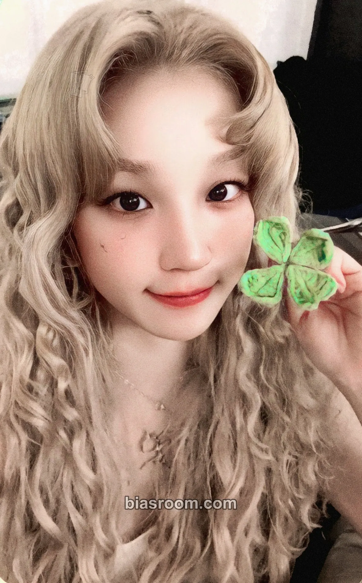 Yuqi We are Photocard - i-dle - i-dle K-pop photocard