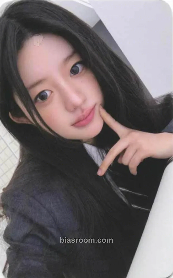 Minju SUPER REAL ME Photocard - ILLIT - ILLIT K-pop photocard