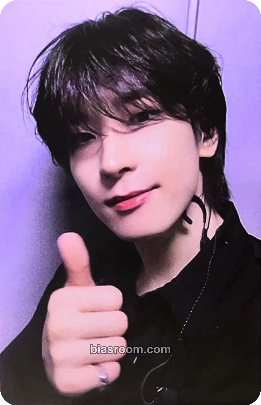 Wonwoo 17 IS RIGHT HERE Photocard - SEVENTEEN - SEVENTEEN K-pop photocard