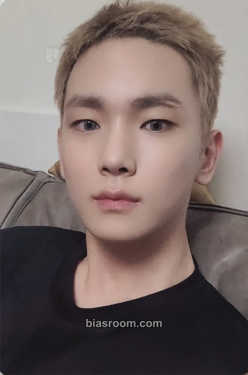 Key The Story of Light Epilogue - The 6th Album Photocard - SHINee - SHINee K-pop photocard