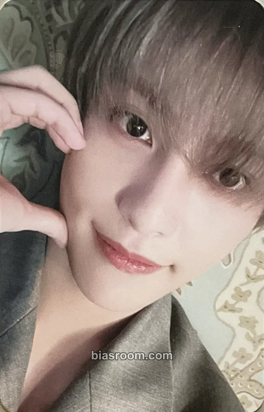 Yangyang Give Me That Photocard - WayV - WayV K-pop photocard