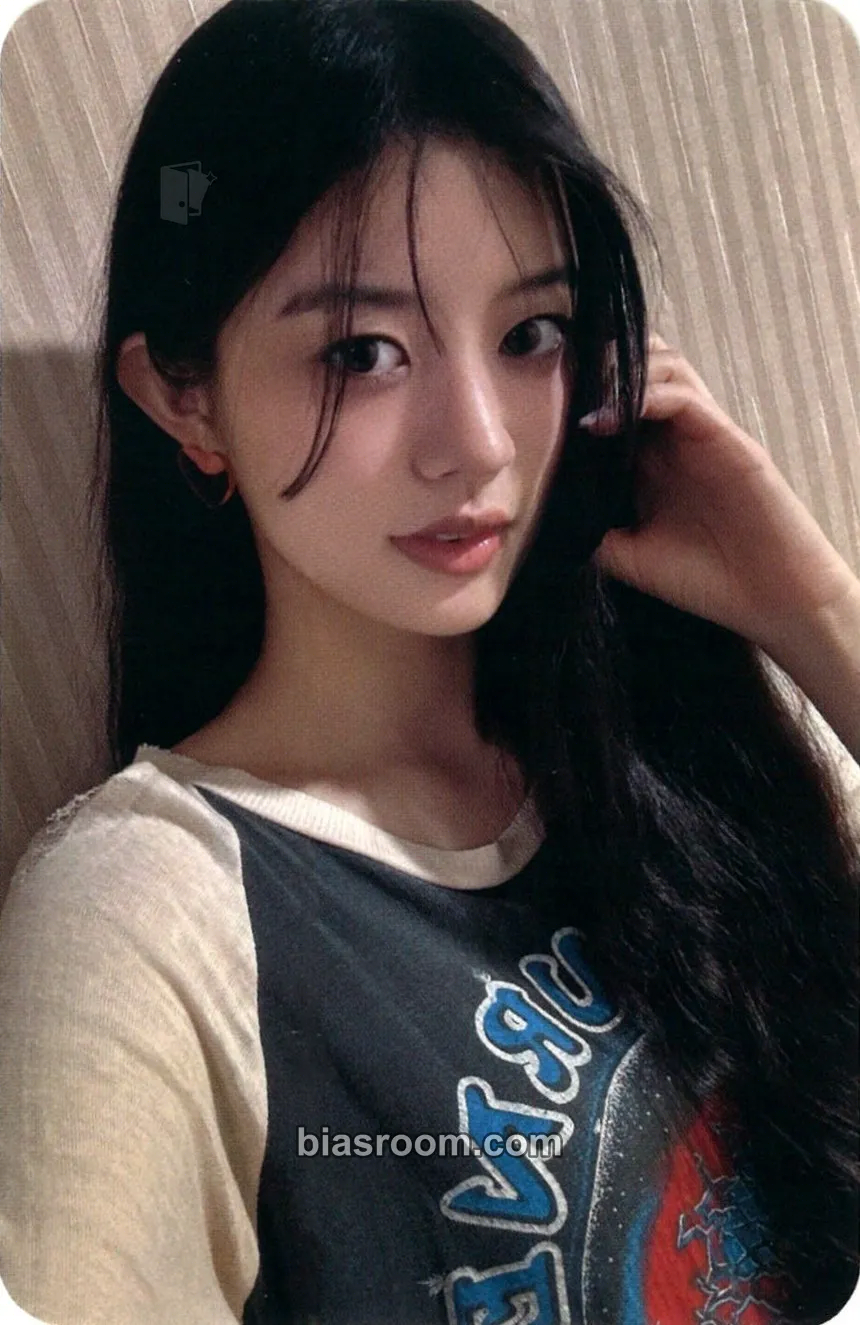 Minju SUPER REAL ME Photocard - ILLIT - ILLIT K-pop photocard