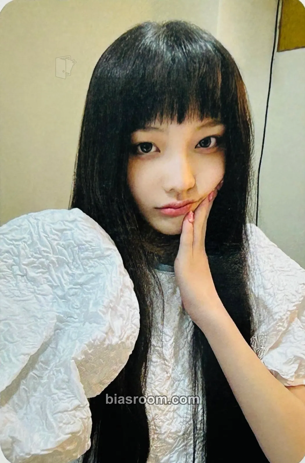 Iroha SUPER REAL ME Photocard - ILLIT - ILLIT K-pop photocard