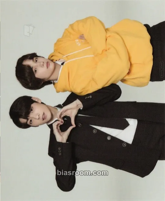 2020 Fanlive Dream X Together Photocard - TOMORROW X TOGETHER - TOMORROW X TOGETHER K-pop photocard
