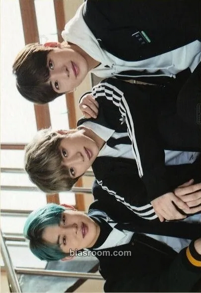 2020 Fanlive Dream X Together Photocard - TOMORROW X TOGETHER - TOMORROW X TOGETHER K-pop photocard