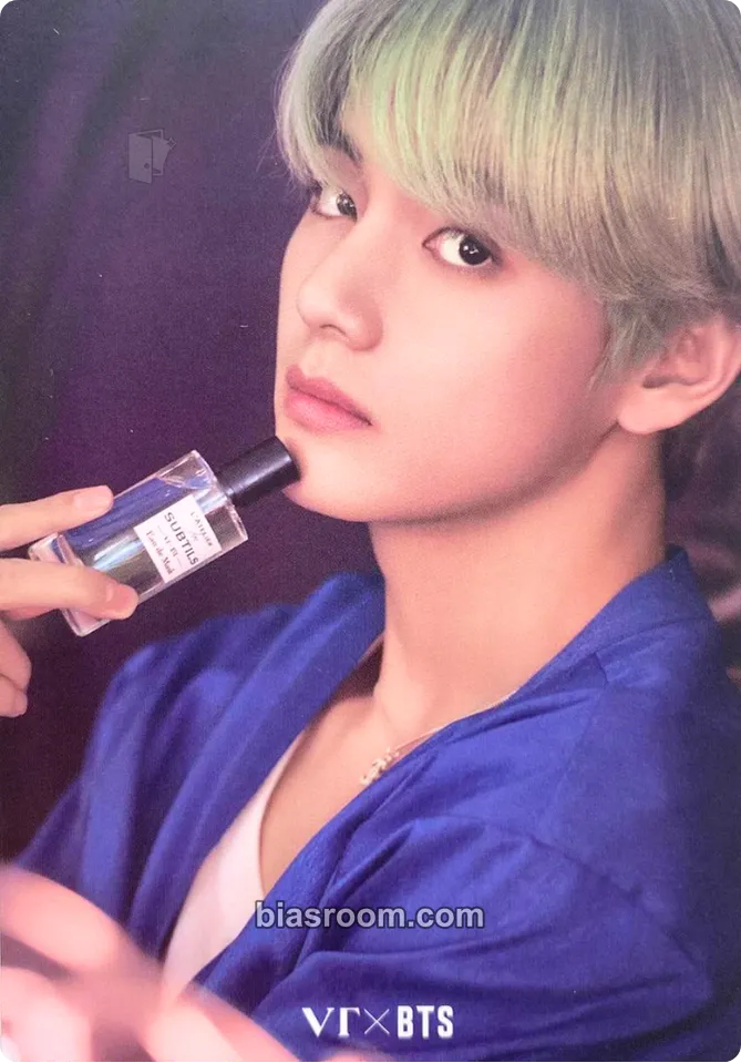 V VT Cosmetics Photocard - BTS - BTS K-pop photocard