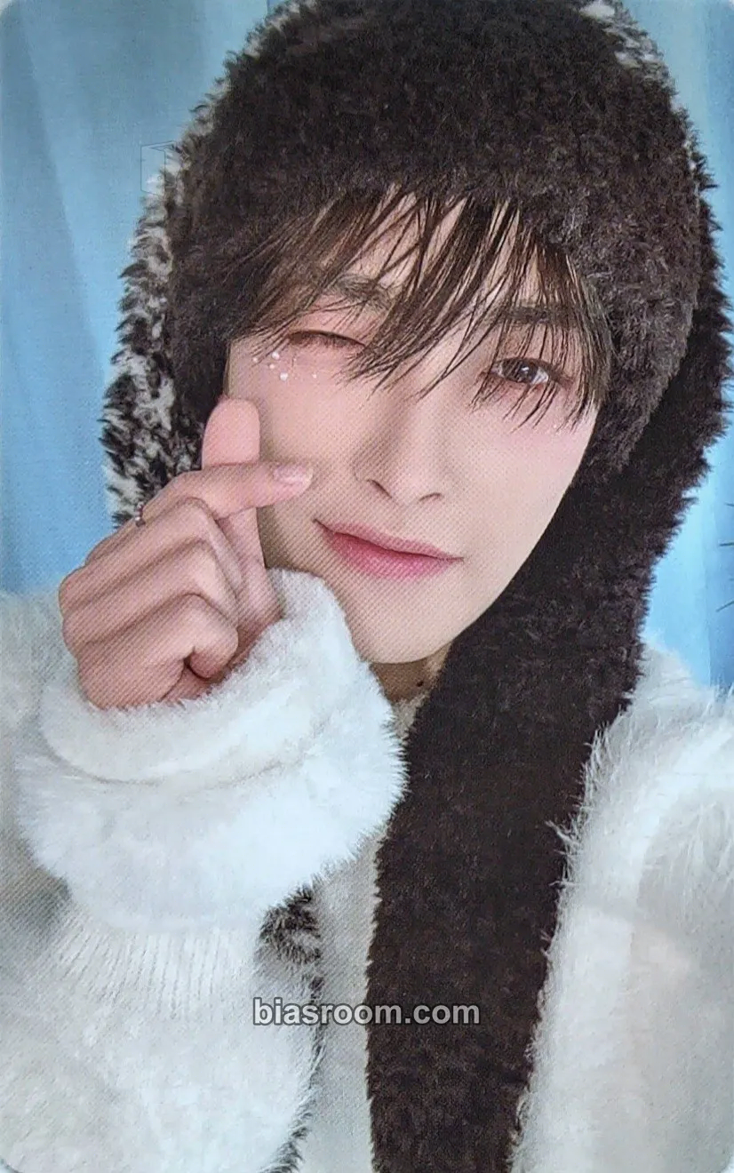 Hongjoong 4th Atiny Membership kit Photocard - ATEEZ - ATEEZ K-pop photocard