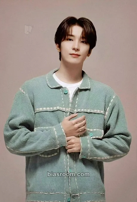 Wonwoo Artist Made Collection Merch Photocard - SEVENTEEN - SEVENTEEN K-pop photocard