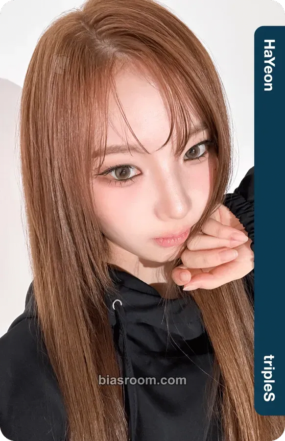 Hayeon Assemble24 Photocard - tripleS - tripleS K-pop photocard