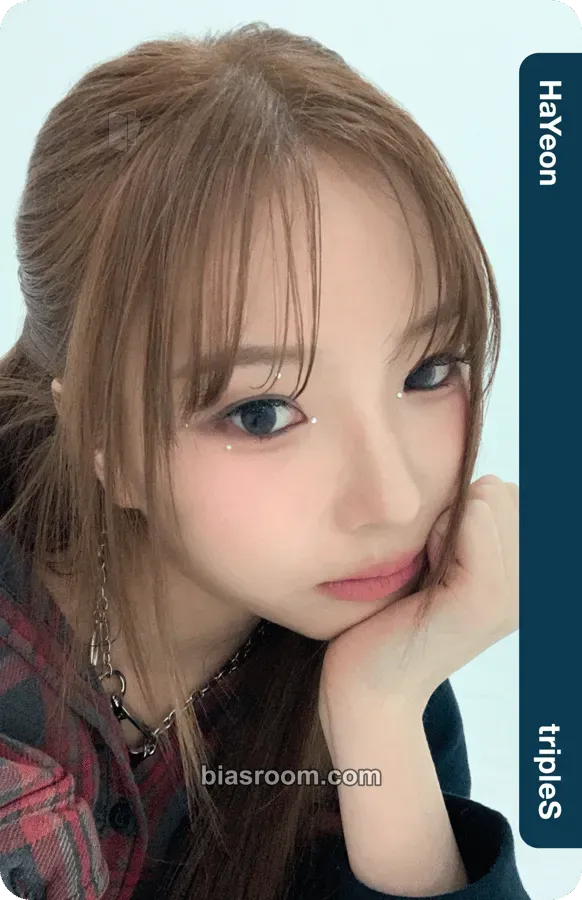 Hayeon Assemble24 Photocard - tripleS - tripleS K-pop photocard