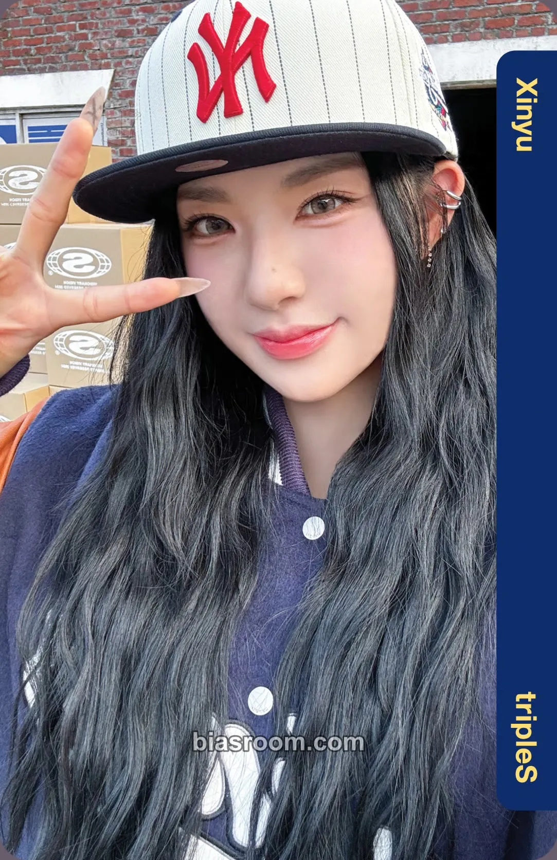 Xinyu Performante Photocard - tripleS - tripleS K-pop photocard
