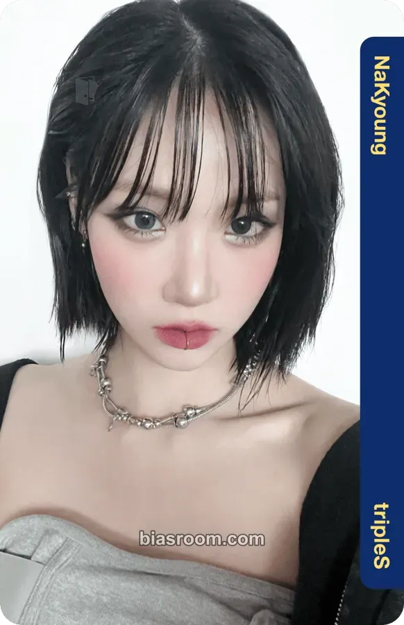 Nakyoung Performante Photocard - tripleS - tripleS K-pop photocard