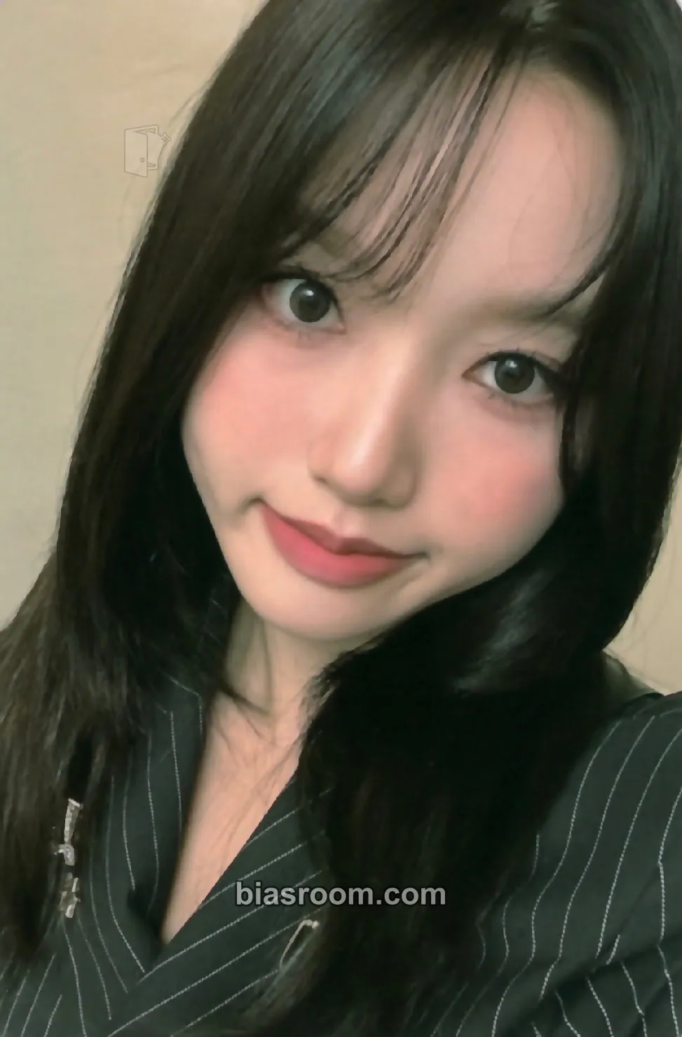 Go Won C.Loo 1st Membership Photocard - Loossemble - Loossemble K-pop photocard