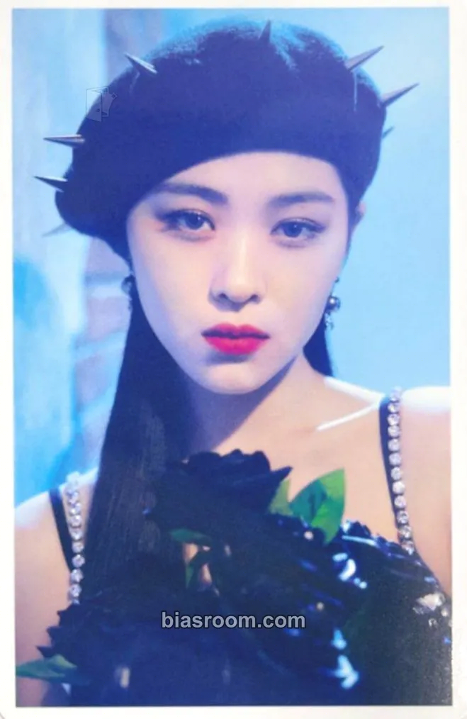 Ryujin Blah Blah Blah Photocard - ITZY - ITZY K-pop photocard