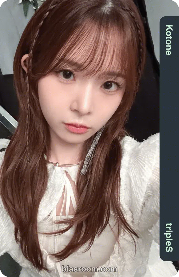 Kotone Untitled Photocard - tripleS - tripleS K-pop photocard