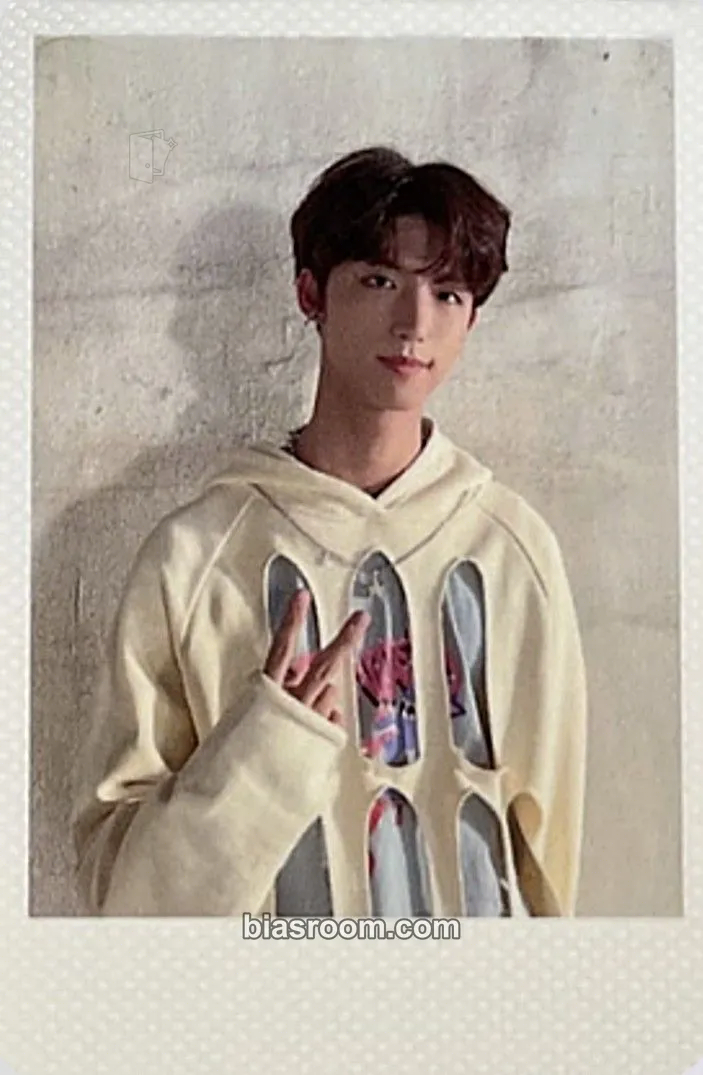 Jun Han Deadlock Photocard - Xdinary Heroes - Xdinary Heroes K-pop photocard