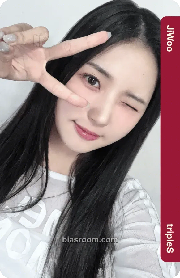 Jiwoo WAV 1st Japan Membership Photocard - tripleS - tripleS K-pop photocard