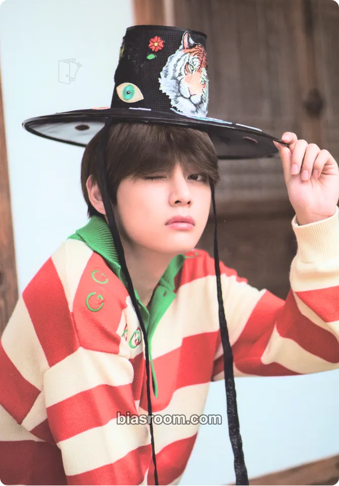 V 2019 Summer Package Photocard - BTS - BTS K-pop photocard