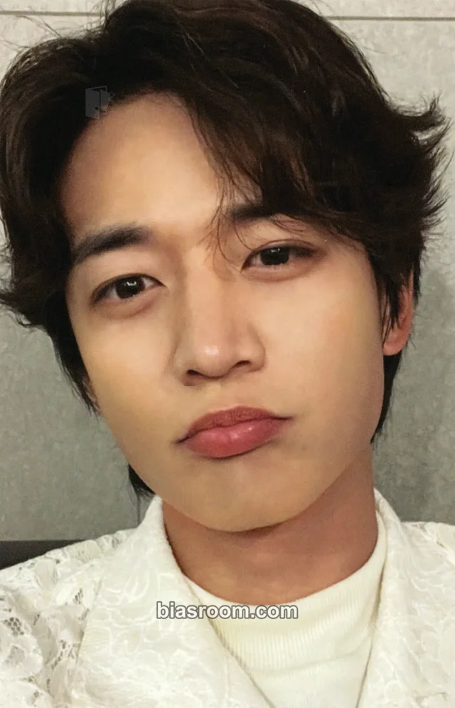 SHINee - Minho - CHASE Album album photocard solo album complete version
