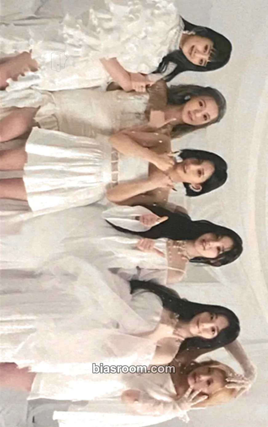 I Trust Photocard - i-dle - i-dle K-pop photocard