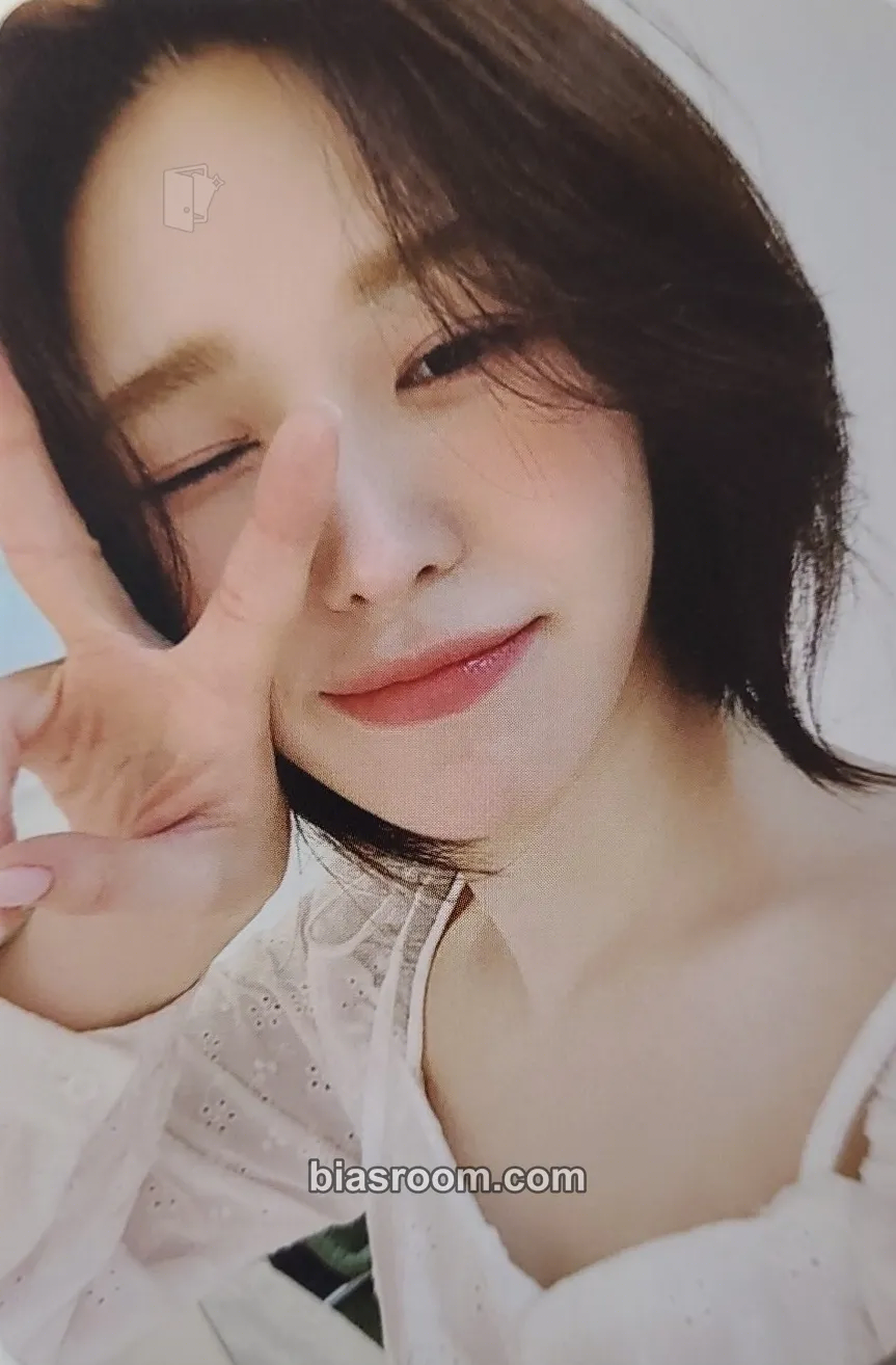 Wendy Chill Kill Photocard - Red Velvet - Red Velvet K-pop photocard