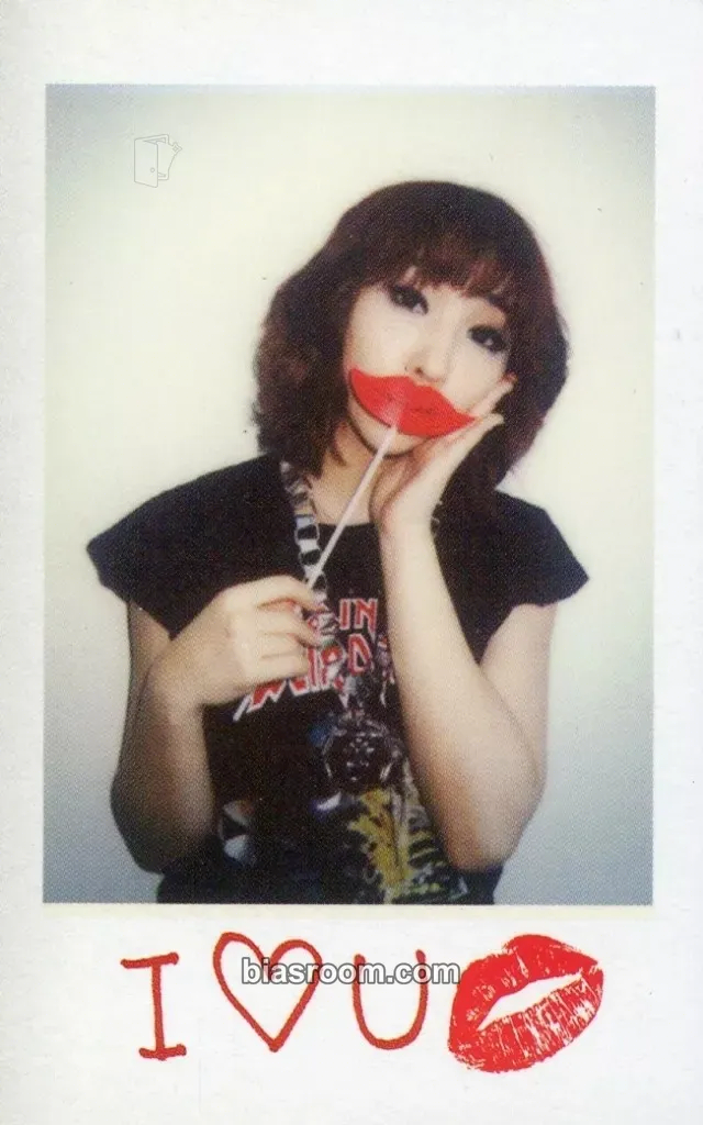Minzy Crush Photocard - 2NE1 – 2NE1 K-Pop-Photocard