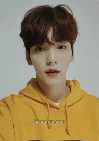 Soobin 2022 Fanlive Moa X Together Photocard - TOMORROW X TOGETHER - TOMORROW X TOGETHER K-pop photocard