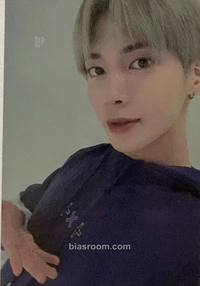 Taehyun The Chaos Chapter: FREEZE Photocard - TOMORROW X TOGETHER - TOMORROW X TOGETHER K-pop photocard