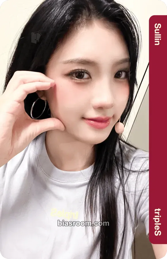 Sullin WAV 2nd Japan Membership Photocard - tripleS - tripleS K-pop photocard