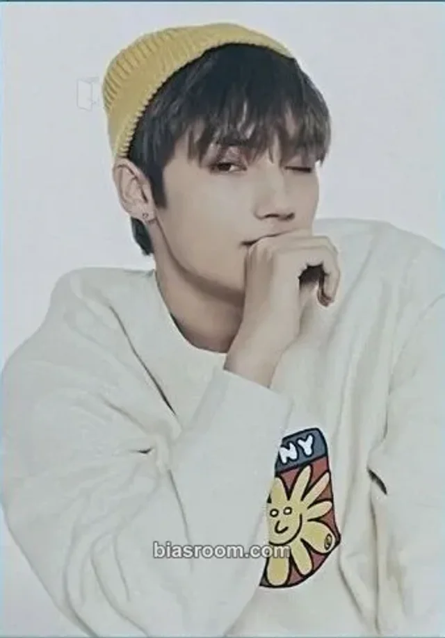 TOMORROW X TOGETHER - Huening Kai - 2022 TXT FANLIVE MOA X TOGETHER Event mini photocard