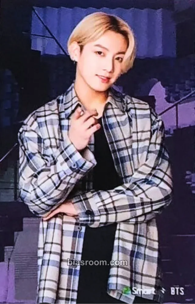BTS - Jungkook - Smart Communications (Live Smart) Other brand collaboration A version photocard set